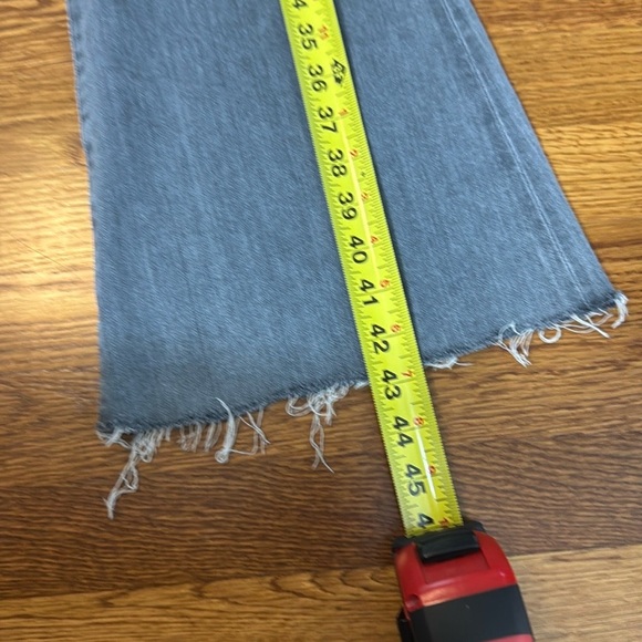 Alice + Olivia Beautiful High Rise Bell Jeans Easy Breezy Size 25 Damaged - Picture 9 of 11